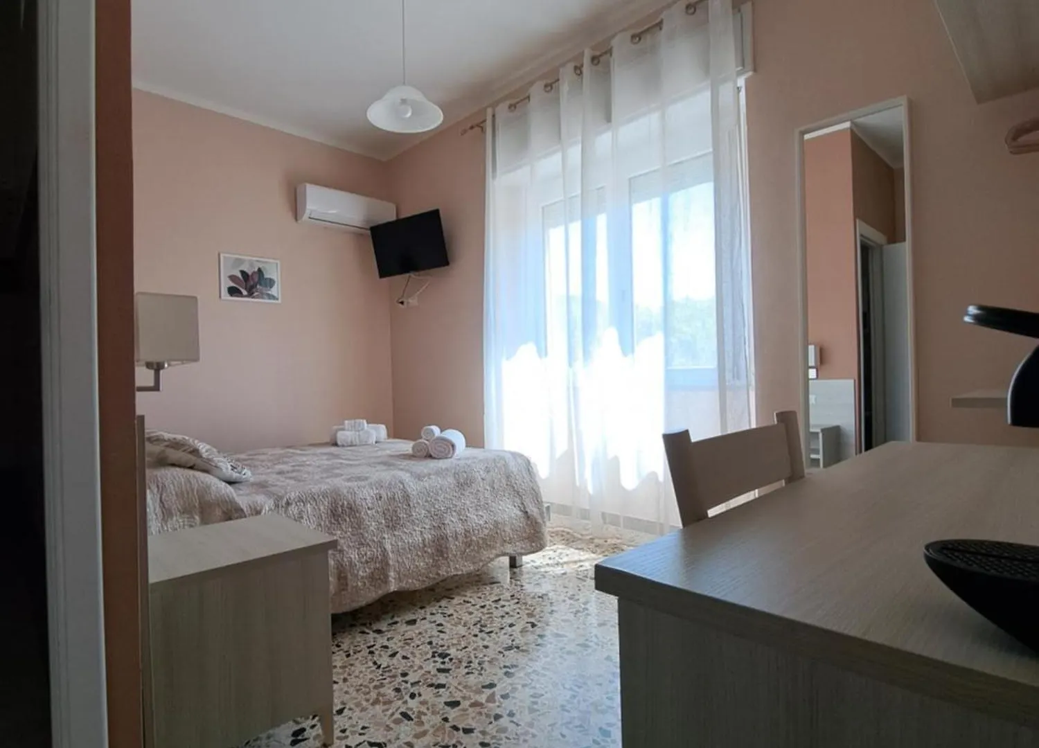 La Terrazza Del Sole Guest House Bosa